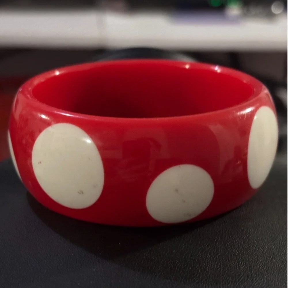 N/A vintage red